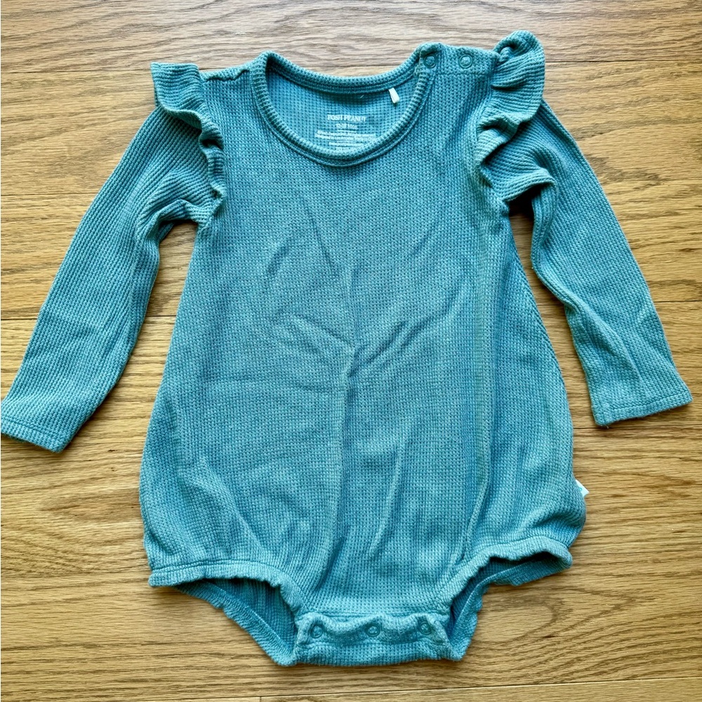 Posh Peanut teal waffle romper in 12-18 months